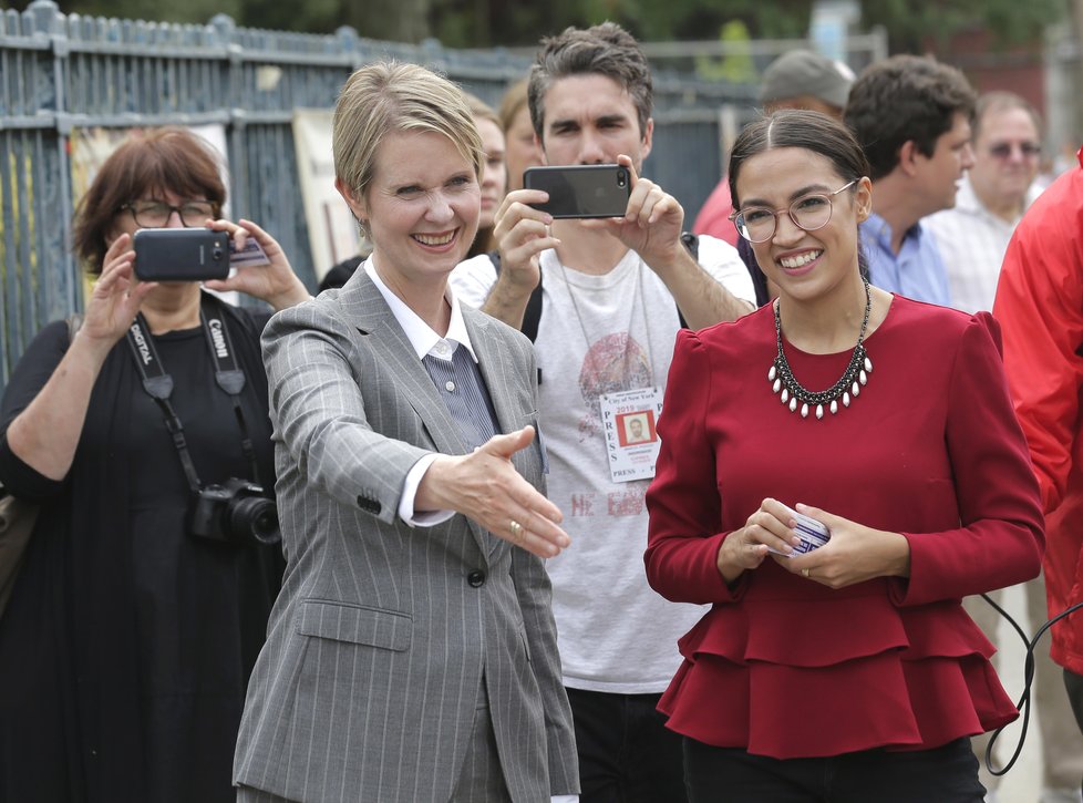 Kandidátka na guvernérku New Yorku Cynthia Nixon prohrála v boji s guvernérem Andrewem Cuomem.