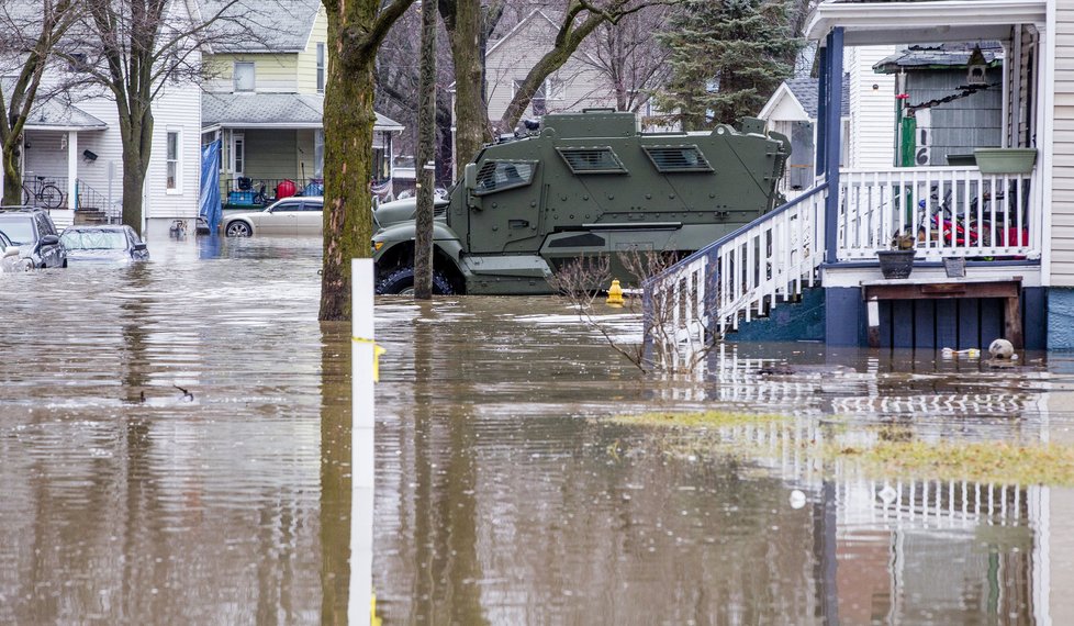 Déšť, bouře a záplavy: USA svírá extrémní počasí