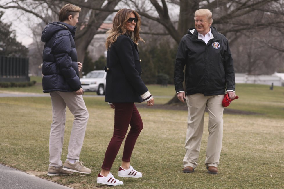 Barron Trump s rodiči: prezidentem Donaldem Trump a první dámou Melanií Trumpovou.
