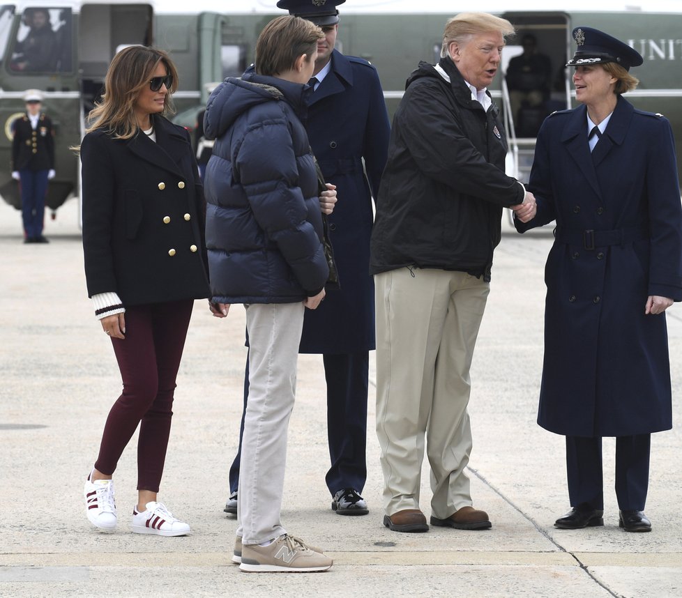 Barron Trump s rodiči: prezidentem Donaldem Trumpem a první dámou Melanií Trumpovou.