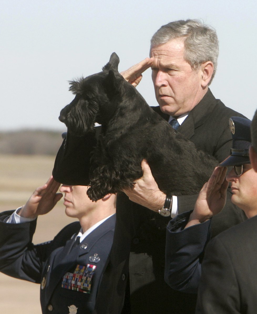 George Bush je milovník psů, v Bílém domě měl hned dva.