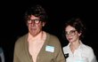 Harrison Ford (70) a Calista Flockhart (47) své kostýmy sladil a  šli na večírek jako párek šprtů.