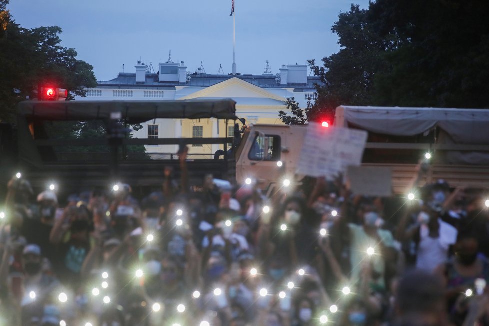 V USA pokračují protesty, které vyvolalo zabití Afroameričana George Floyda (†46).