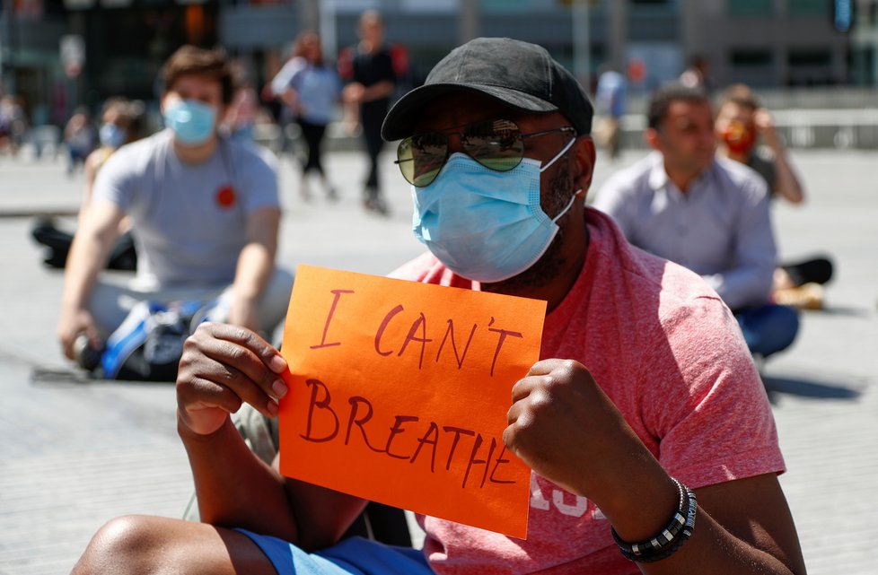 V USA pokračovaly demonstrace, hořelo i u Bílého domu, (01.06.2020).