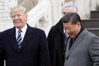 Trump opět hrozí vyššími cly pro Čínu. Jako ultimátum dává setkání se Si Ťin-pchingem