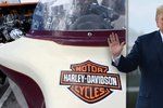 Trump kritizoval Harley-Davidson, firma kvůli clům přesouvá výrobu do Evropy.