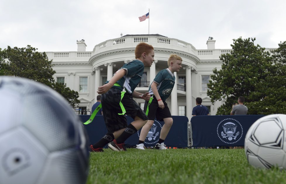 Prezident Trump v Bílém domě oslavil Den sportu a fitness.