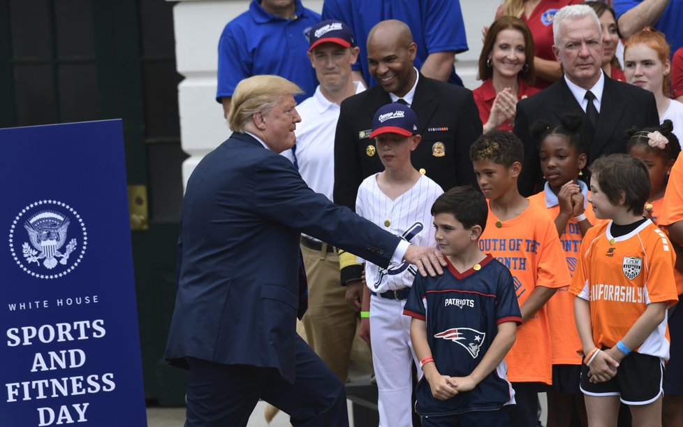 Prezident Trump v Bílém domě oslavil Den sportu a fitness.