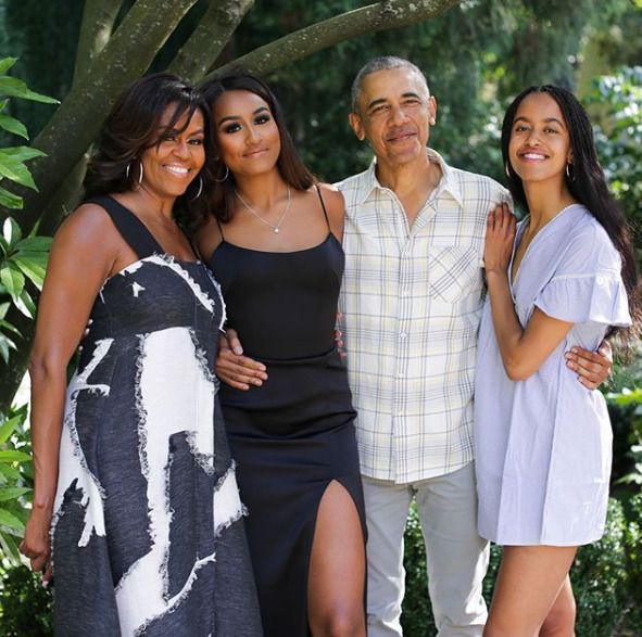 Exprezident Obama s manželkou a dcerami