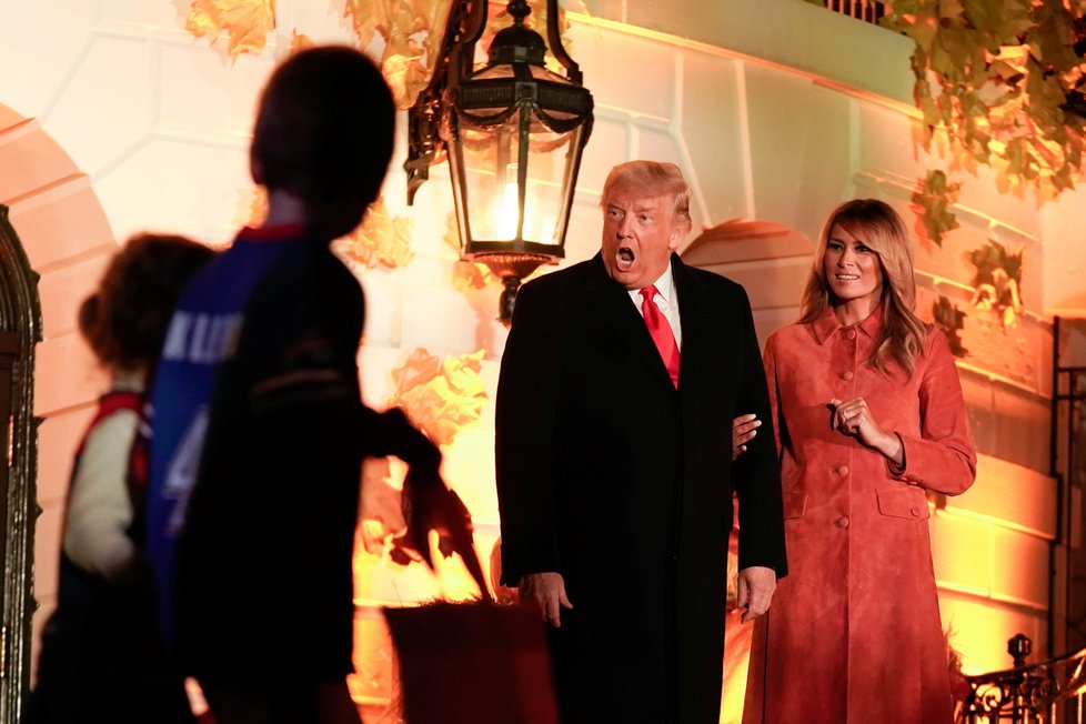 Prezident USA Donald Trump s manželkou Melanií během oslav Halloweenu, (26.10.2020).