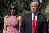 Trump žehlí skandál s pornoherečkou. „Bez tebe nejsem nic,“ lichotí veřejně Melanii
