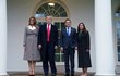 Prezident USA Donald Trump s manželkou Melanií a guatemalským prvním párem, prezidentem Jimmym Moralesem a jeho chotí Patricií.