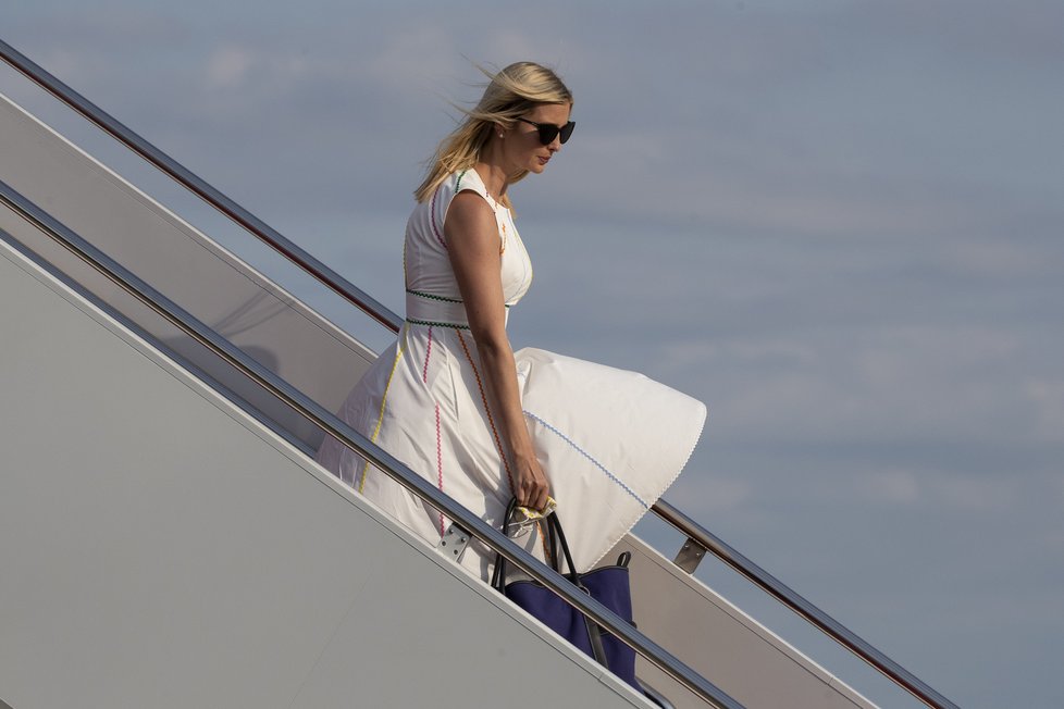 Prezidenta do New Jersey na golf doprovodila jeho dcera Ivanka.