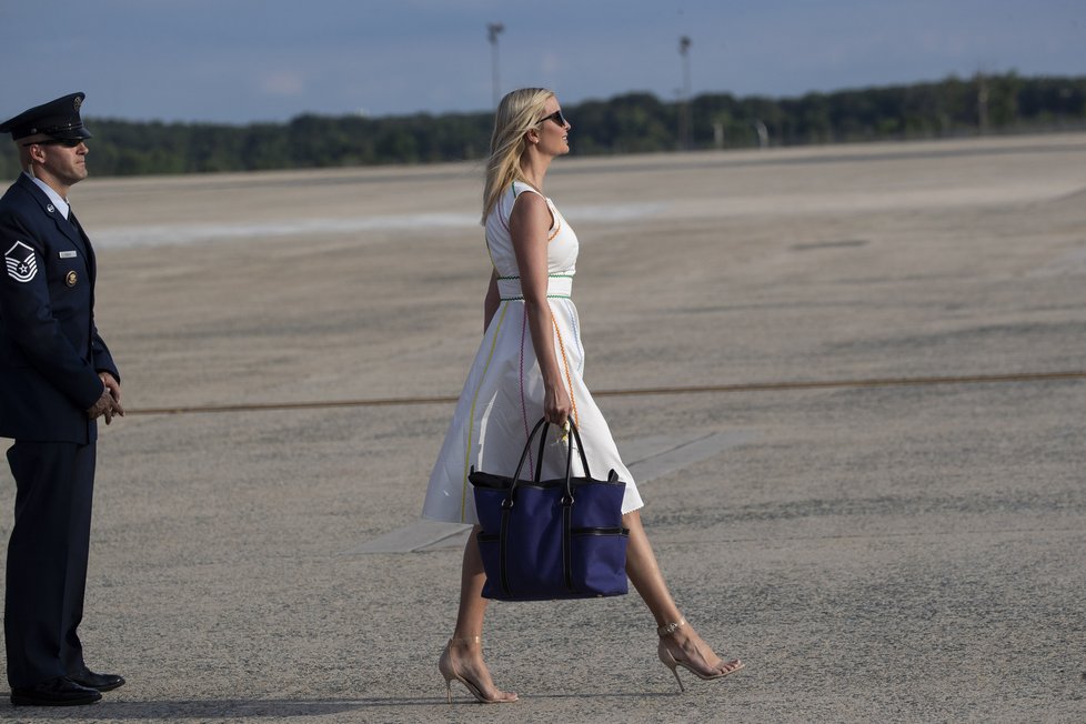 Prezidenta do New Jersey na golf doprovodila jeho dcera Ivanka.