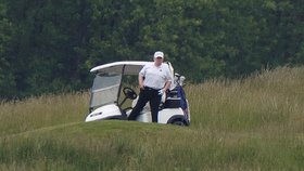 Exprezident USA Donald Trump je velkým milovníkem golfu, i během své prezidentury si zahrál, kdykoliv mohl.