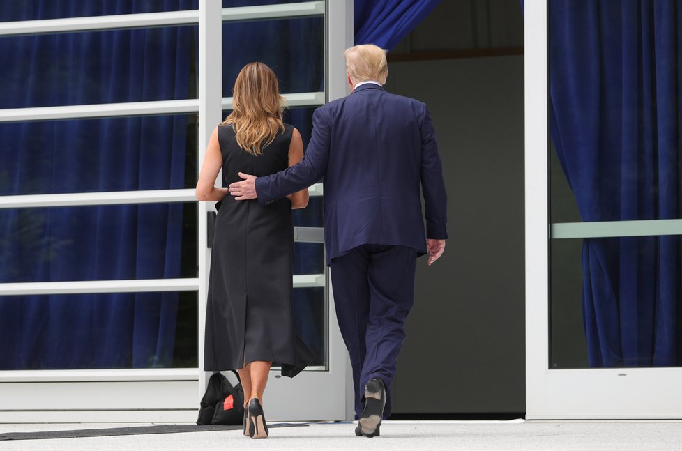 Americký prezident Donald Trump s manželkou Melanií.