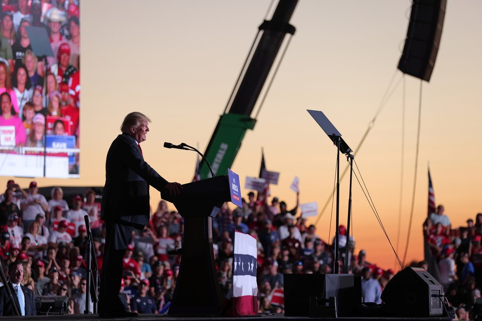 Exprezident USA Donald Trump vystoupil na mítinku v Georgii (26. 9. 2021).