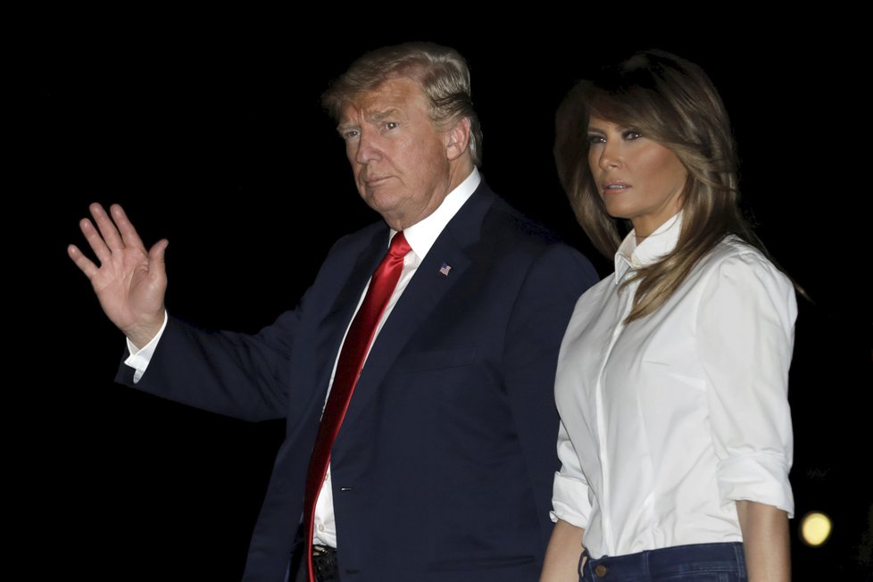 Americký prezident Donald Trump s manželkou Melanií