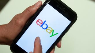 Daří se mu na burze, přesto masivně propouští. Internetová aukční síň eBay zruší tisíc pracovních míst Daří se mu na burze, přesto masivně propouští. Internetová aukční síň eBay zruší tisíc pracovních míst