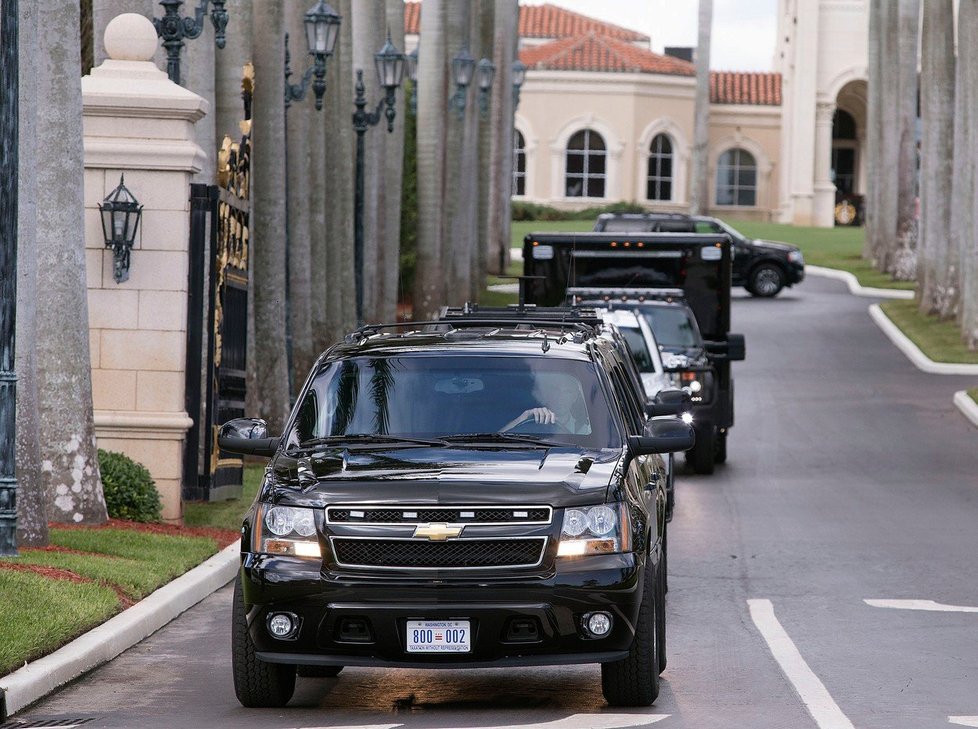 Prezident Trump na golfu.