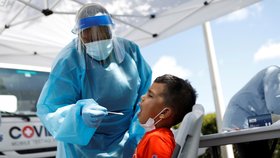 Koronavirus v USA: Florida novým epicentrem nákazy? Na kyslíku jsou i 20letí (3. 8. 2021).