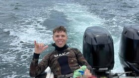Chance Armand přežil útoka žraloka na Floridě.
