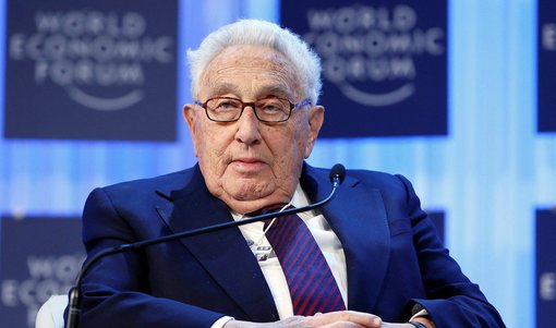 Henry Kissinger: Rozporuplný diplomat, který pomohl stvořit současný světový řád