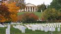 V takřka posvátné půdě, jen několik kilometrů od Bílého domu, je pohřbeno více než 400 tisíc padlých vojáků