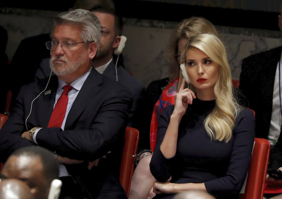 Ivanka Trumpová působí jako nejbližší poradkyně prezidenta Donalda Trumpa. Otec jí zařídil nejvyšší bezpečnostní prověrku.