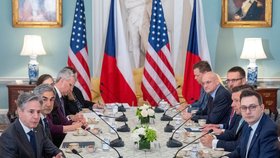 Jednání českého ministra zahraničí Jana Lipavského s jeho americkým protějškem Antonym Blinkenem.