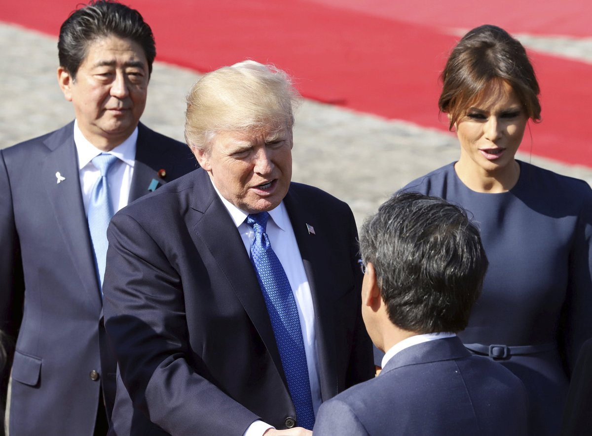 Donald Trump s manželkou Melanií na oficiální návštěvě Japonska.