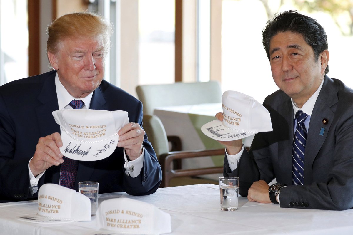 Donald Trump s manželkou Melanií na oficiální návštěvě Japonska.