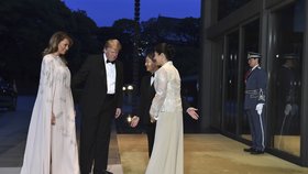 Prezident USA Trump se s manželkou účastnil banketu, který jim uspořádal japonský císař Naruhito.