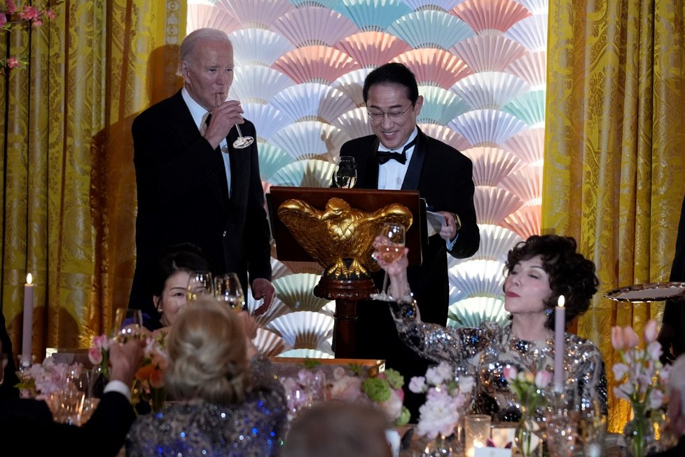 Recepce na počest návštěvy japonského premiéra Kišidy v USA