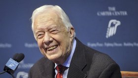 Exprezident USA Jimmy Carter se zranil při pádu. (7. 10. 2019)