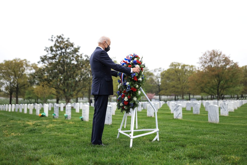 Prezident Spojených států Joe Biden na Arlingtonském národním hřbitovu, (14.04.2021),