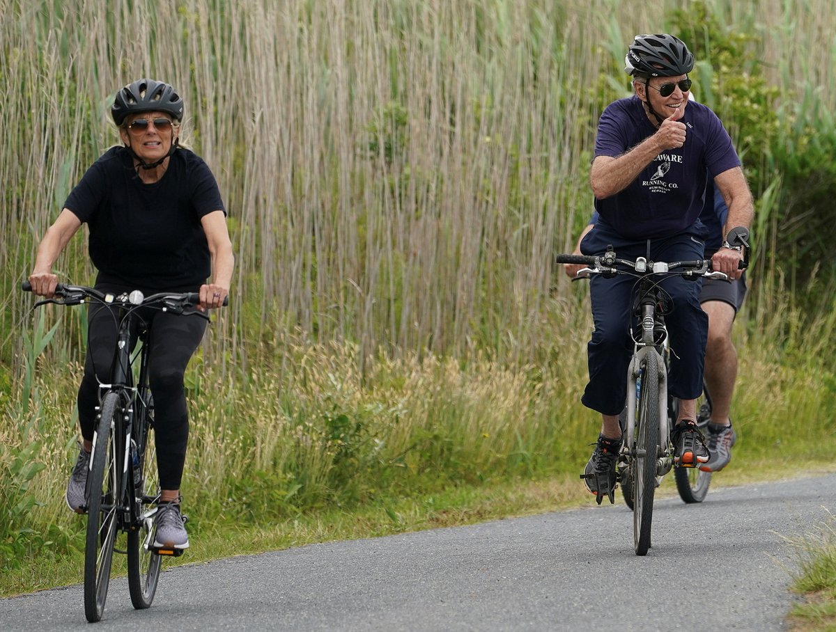 Joe a Jill Bidenovi na dovolenou vyrazí do plážového domku v Delaware.