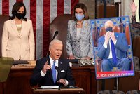 Perličky z Bidenova projevu: Pusinky druhého gentlemana, ženy za pultem a šaty první dámy