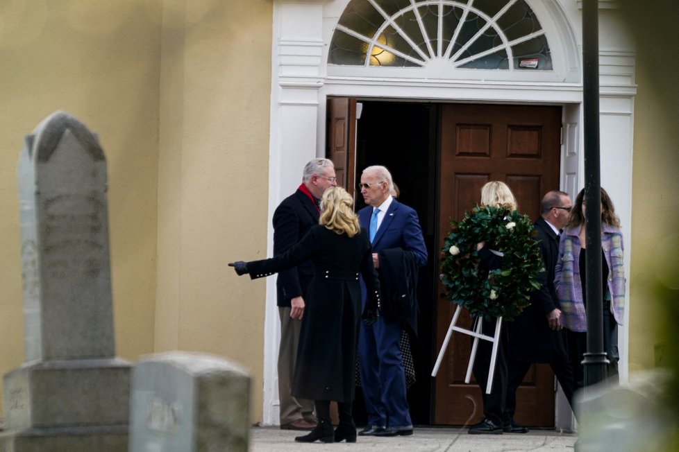 Americký prezident Joe Biden si s rodinou připomněl 50 let od smrti své první manželky a jejich dcery, které zahynuly při automobilové nehodě (18. 12. 2022).