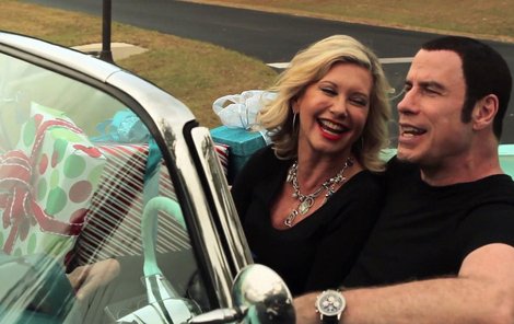 John Travolta a Olivia Newton-John si společně zazpívali po 34 letech.