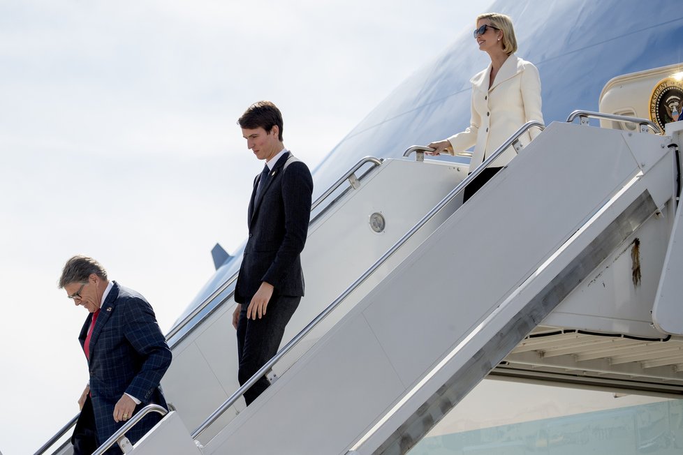 Ivanka Trumpová s manželem doprovodili prezidenta do Texasu, (17.10.2019).