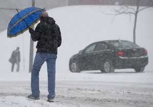 Studené počasí v USA i v Kanadě komplikuje dopravu, zemřelo devět lidí.