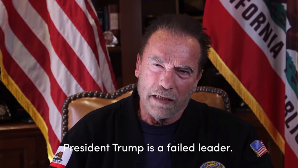Exguvernér Kalifornie, herec Arnold Schwarzenegger, přirovnal vpád do Kapitolu ke Křišťálové noci