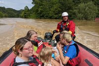 Smrtící záplavy v Kentucky: Rodina přišla o čtyři děti, obětí bude přibývat