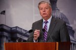 Republikánský senátor Lindsey Graham požaduje stažení rodin amerických vojáků z Jižní Korey, blíží se podle něj konflikt s KLDR.