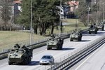 Americký konvoj překročí české hranice v neděli. V úterý je pro vojáky připraven koncert v Praze