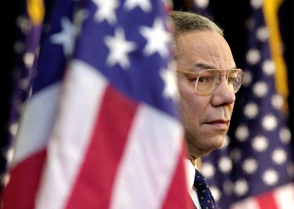 Zemřel Colin Powell, bývalý republikánský ministr zahraničí USA