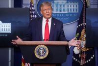 „Hon na čarodějnice,“ zuří Trump. Prokurátor chce jeho finanční záznamy a daňová přiznání
