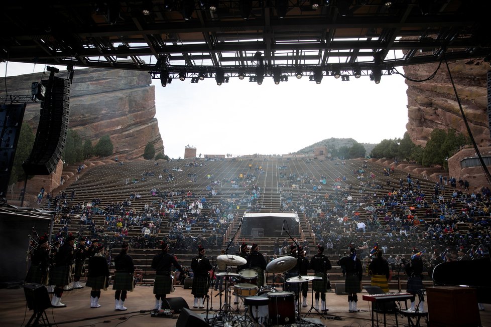 Koronavirus v USA: Otevření 80. sezóny amfiteátru Red Rocks