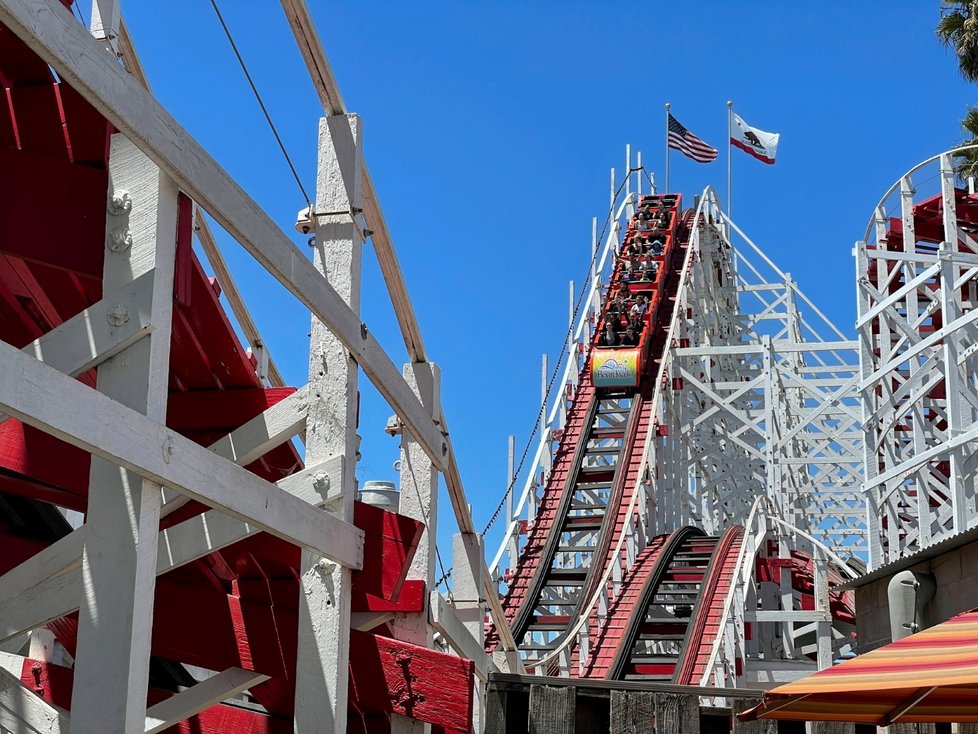 Zábavní parky ve Spojených státech již fungují v plném proudu Zábavní parky ve Spojených státech již fungují v plném proudu